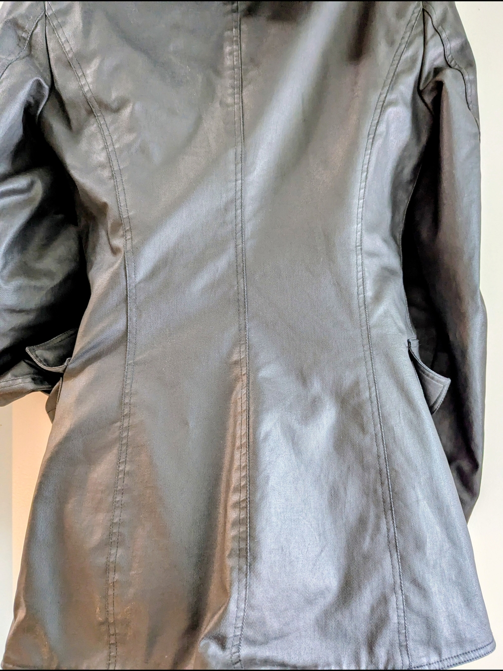 m0851 Waxed Cotton Double Breasted Hooded Coat | Made in Canada | Size 6 - Picture 3 of 8